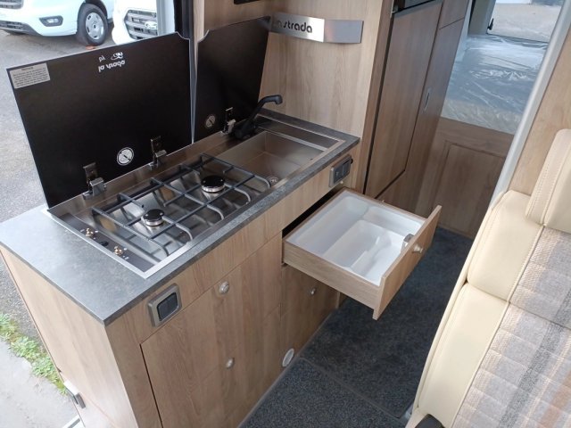 La Strada Avanti C - Photo 11