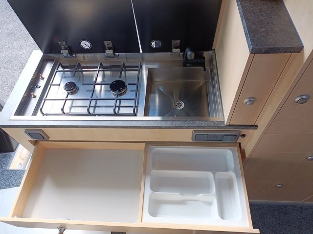 La Strada Avanti H Plus - Photo 12