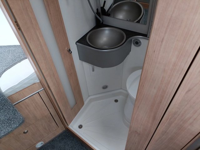 La Strada Regent S 417 CDI 4X2 - Photo 12