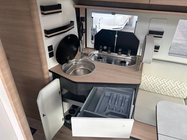 Rapido 8066 DF SERIE 80 - Photo 20