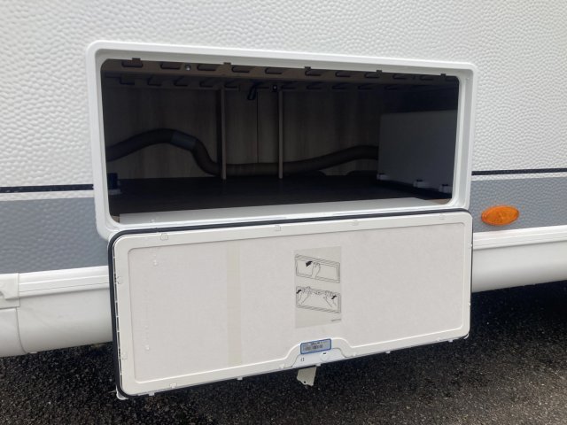 Hobby De Luxe 400 SFE - Photo 16