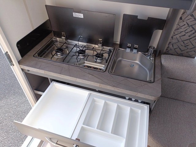 Hobby De Luxe 400 SFE - Photo 9