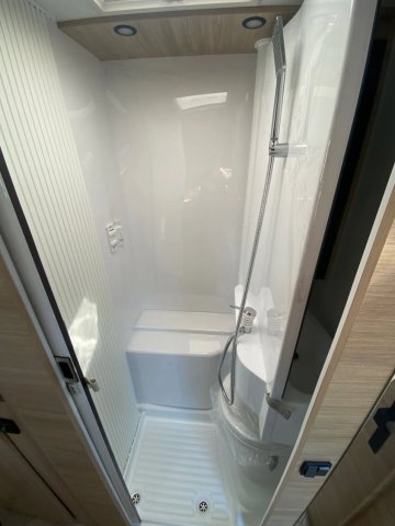 Challenger S215 Sport Edition - Photo 5