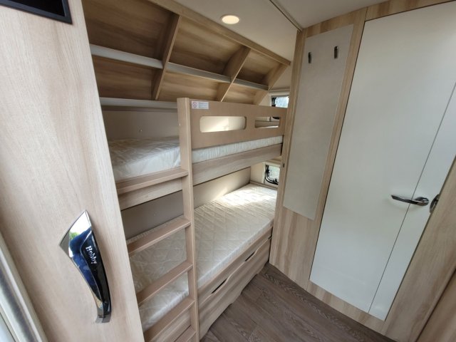 Hobby De Luxe 490 KMF - Photo 2
