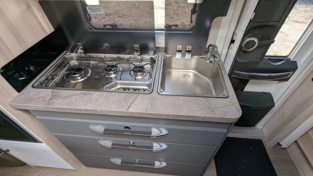 Hobby De Luxe 490 KMF 490KMF - Photo 9