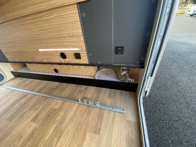 Bavaria Initial I720FC Style I 720 FC - Photo 9