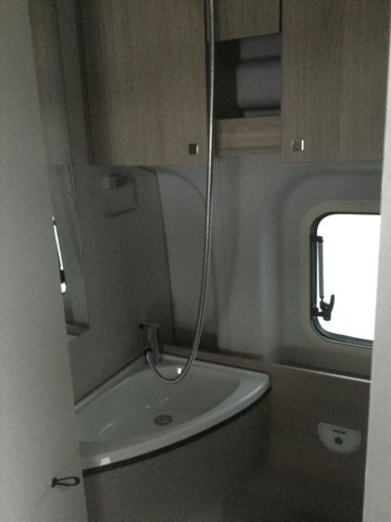 Burstner Lineo C 550 - Photo 9