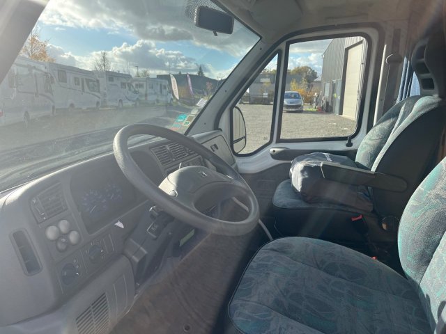 Challenger 102 - Photo 9