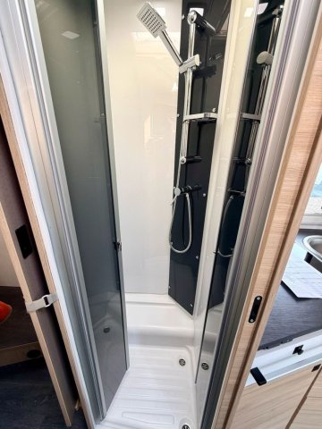 Challenger 328 - Photo 21