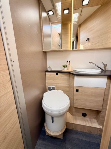 Challenger 328 - Photo 23