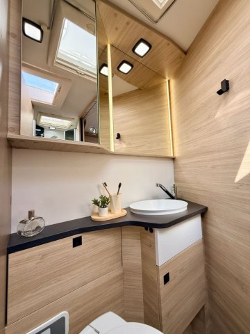 Challenger 328 - Photo 24