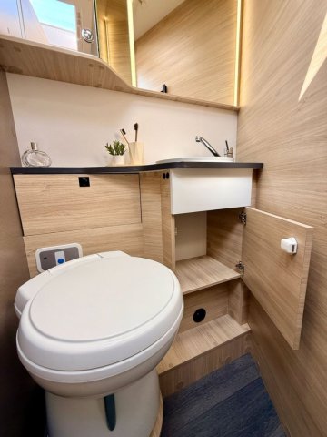 Challenger 328 - Photo 26