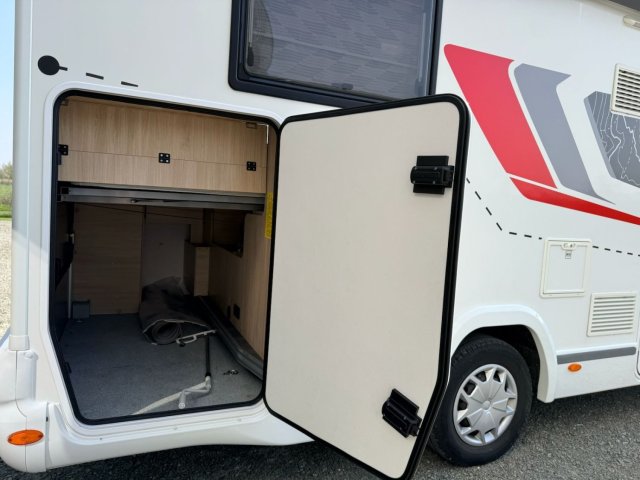 Challenger 328 - Photo 46