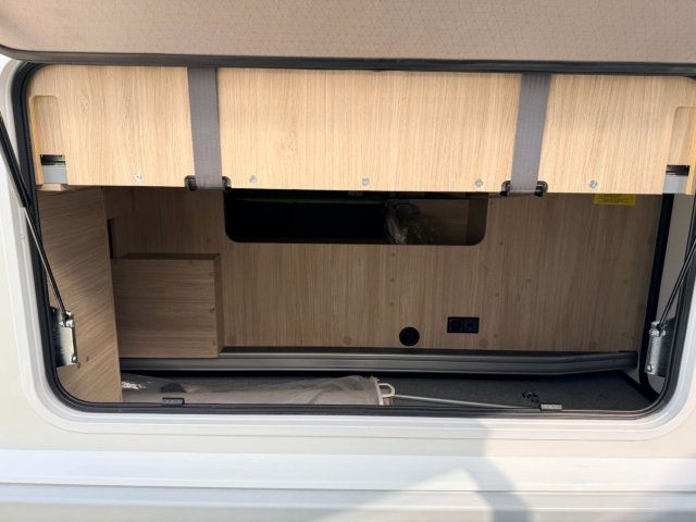 Challenger 328 - Photo 50