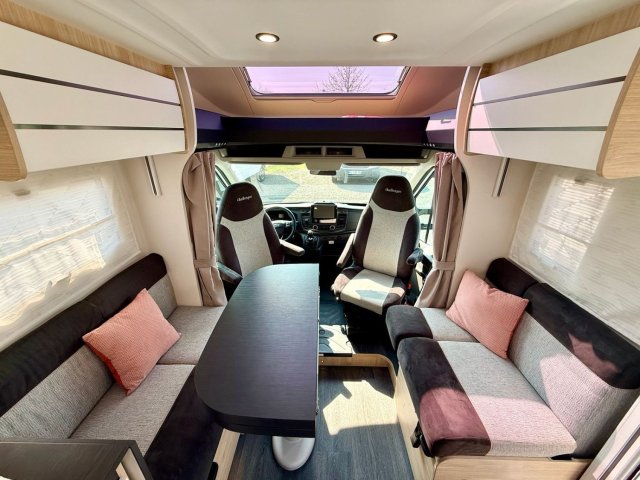 Challenger 328 - Photo 54