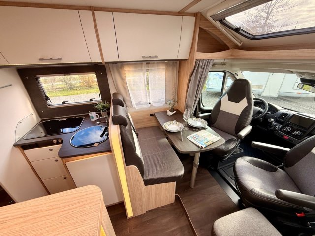 Sunlight T 69 S - Photo 5