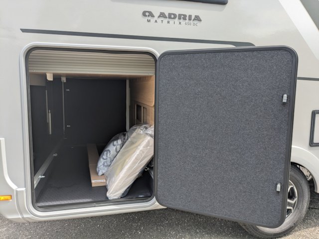 Adria Matrix 650 DC Limited Edition 60 Years 60ème + pack lithium - Photo 8