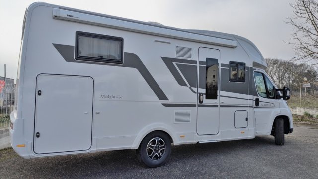 Adria Matrix Plus 670 DL 670DL + PACK LITHIUM - Photo 2