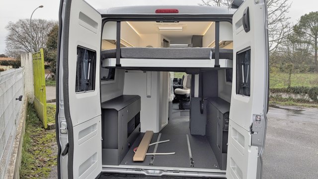 Adria Twin Supreme 640 SGX bva8 + pack - Photo 6