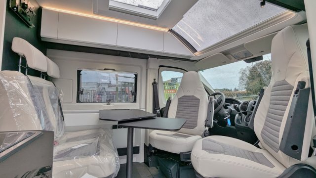 Adria Twin Supreme 640 SGX + PACK LITHIUM - Photo 2