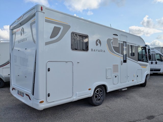 Bavaria Initial I720FC Nomade i 720 160 cv bva - Photo 2