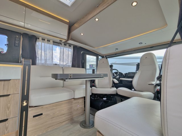 Bavaria Initial I720FC Nomade i 720 160 cv bva - Photo 4