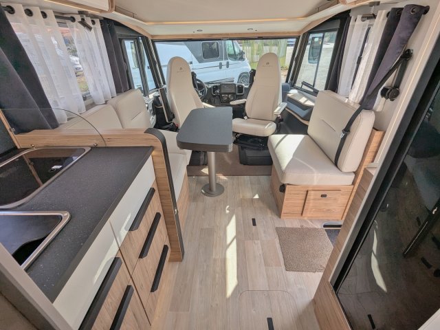 Bavaria Initial I720FC Nomade i 720 160 cv bva - Photo 10