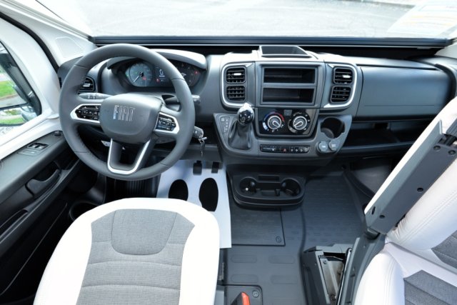 Adria Twin Sports 640 SGX 60eme Anniversaire 60E ANNIV - Photo 10