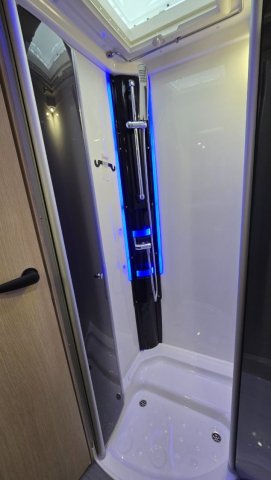 Autostar Premice I 740 LC - Photo 7