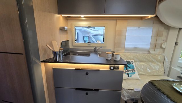 Autostar Premice I 740 LC - Photo 9