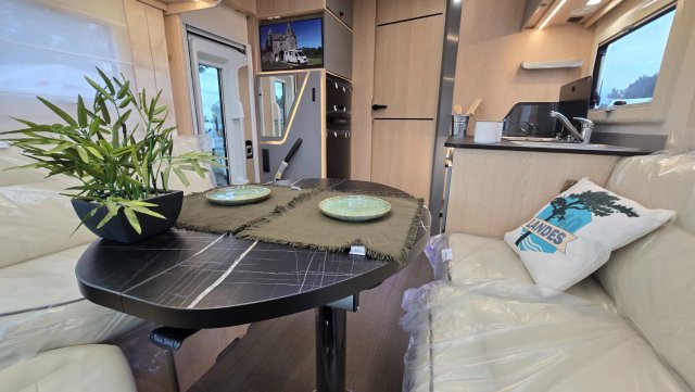 Autostar Premice I 740 LC - Photo 2