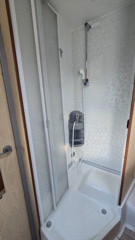 Benimar Perseo 590 - Photo 9