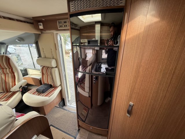 Burstner Aviano I 727 - Photo 8