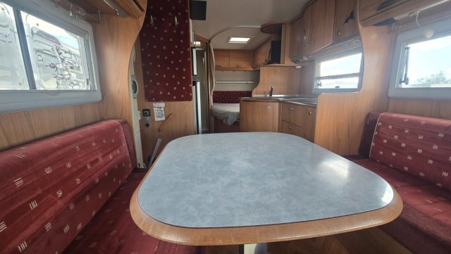 Burstner Elegance I 680 - Photo 2