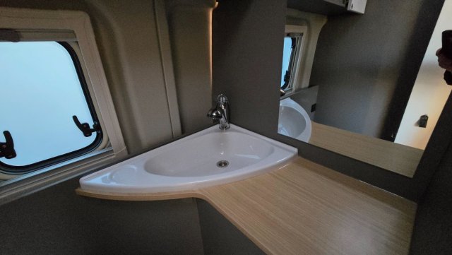 LMC Innovan 600 - Photo 8