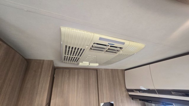 Rapido 881 F - Photo 17