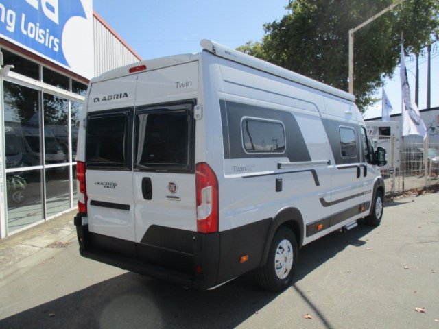 Adria Twin Plus 640 SLB - Photo 2