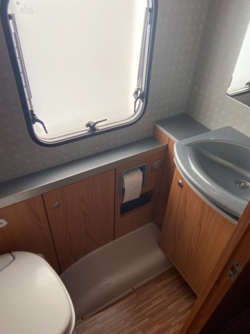 Burstner Delfin Performance T 715 - Photo 7