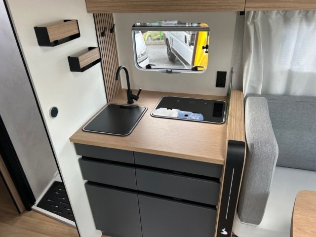 Bavaria Initial I720FC Nomade i 720 fc - Photo 6