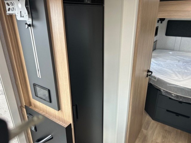 Bavaria Initial I720FC Nomade i 720 fc - Photo 10