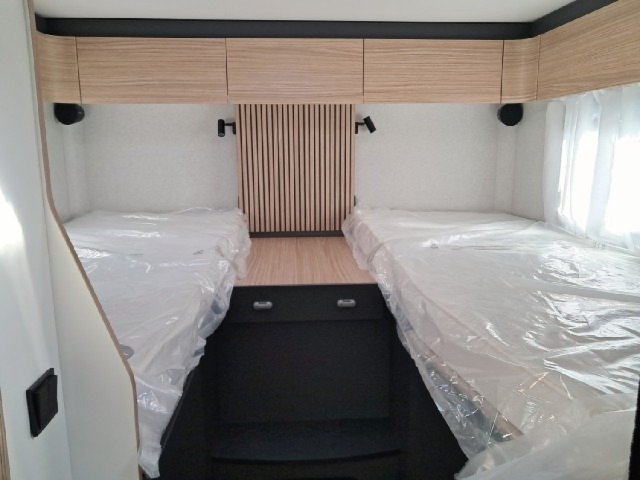 Bavaria Initial I740FGJ Nomade i 740 fgj - Photo 12