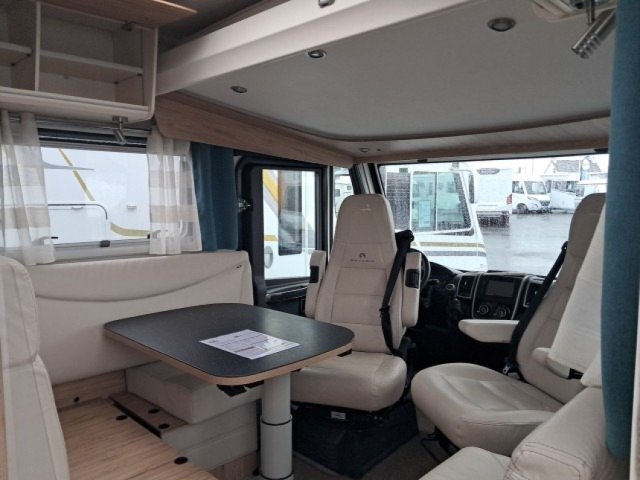 Bavaria Initial I741C Class i 741 c - Photo 8