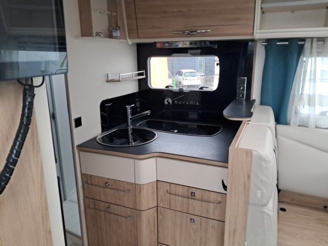 Bavaria Initial I741C Class i 741 c - Photo 9