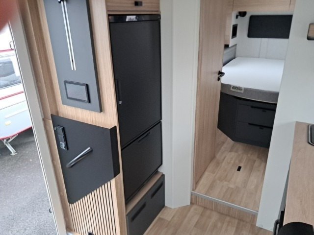 Bavaria Initial I781FC Unik i 781 fc - Photo 3