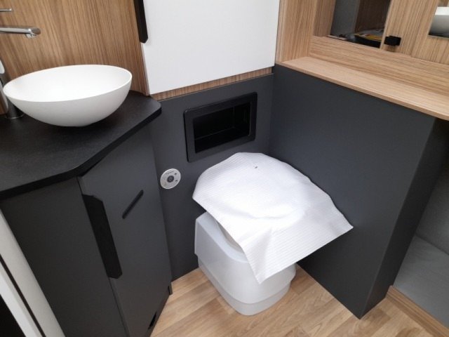 Bavaria Tren-D T690D Nomade t 690 d - Photo 7