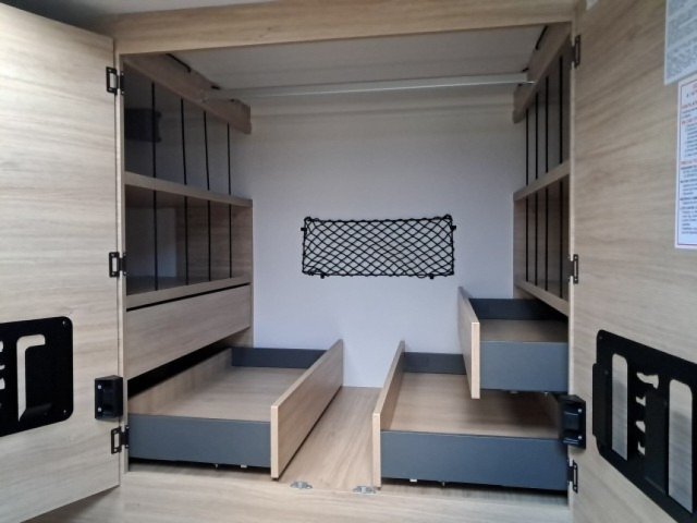 Challenger 270 Graphite Edition - Photo 8