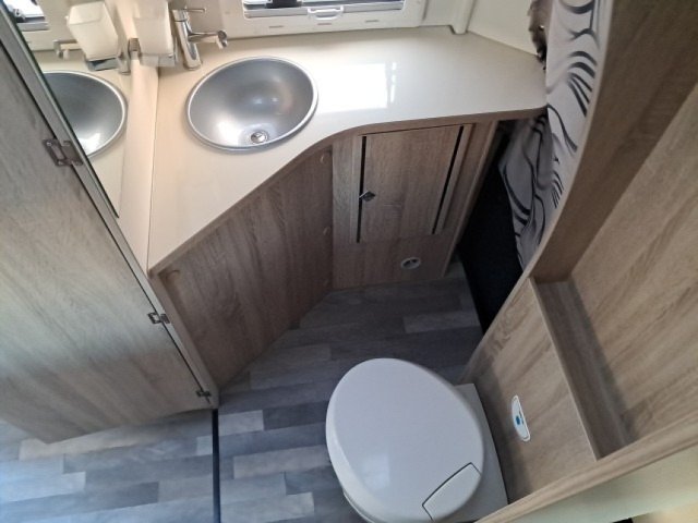 Font Vendome Mondea - Photo 8