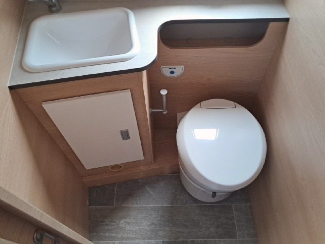 Rapido 686 F - Photo 10