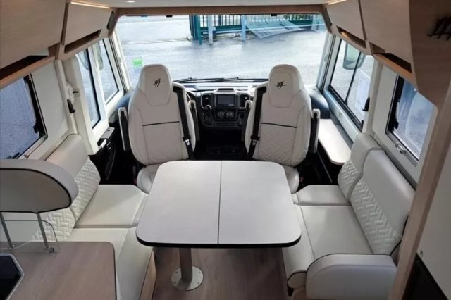 Rapido 8066 DF - Photo 4