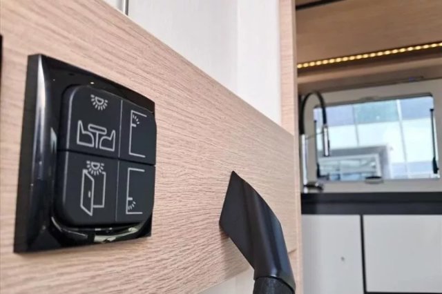 Rapido 8066 DF - Photo 8